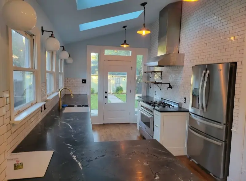 Dallas White Kitchen